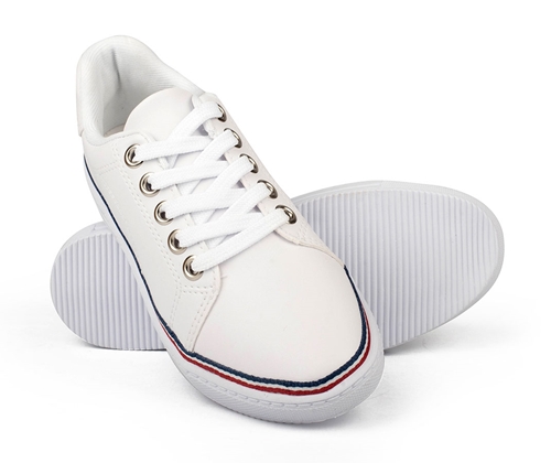 tenis branco com listra azul e vermelha