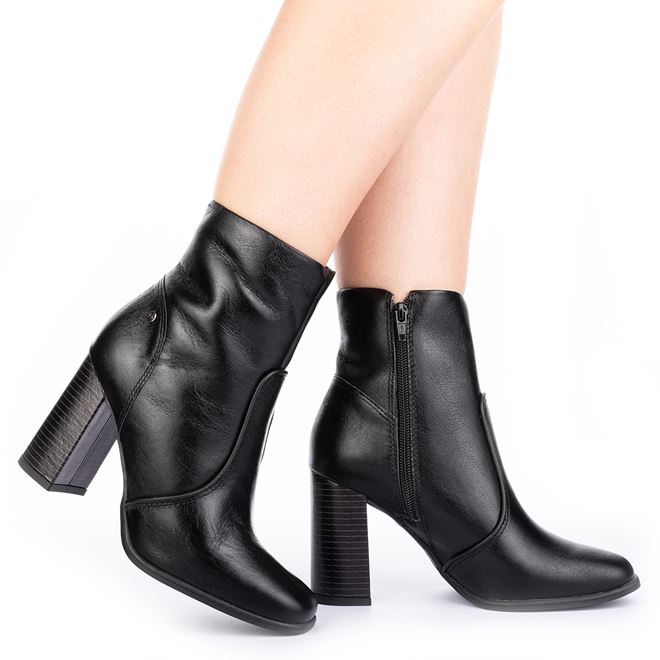 Botas tanara cheap cano curto