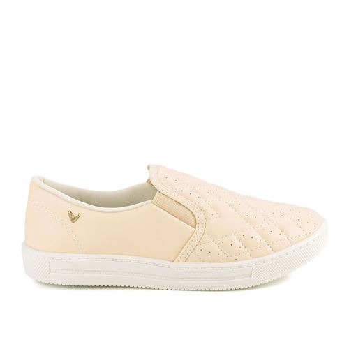 Tênis slip on feminino: aproveite as ofertas exclusivas da Dakota